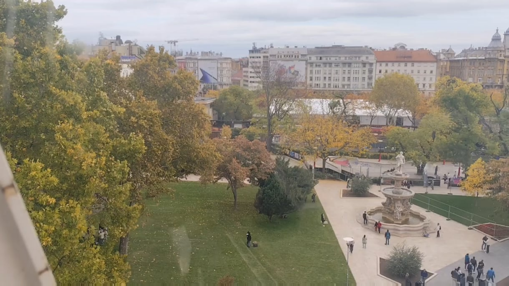 Deák-Platz vom Riesenrad aus, 14:18