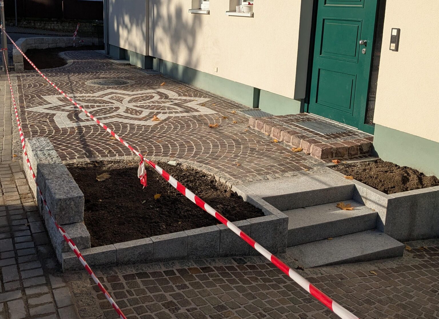 Wie Südost-Vorgarten bepflanzen? Wie Südost-Vorgarten bepflanzen?