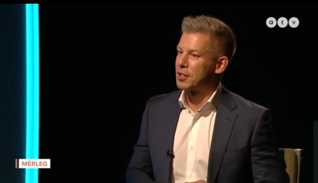 Péter Magyar: „Ich sage dem Kasino-Verteidigungsminister, dass wir abheben werden, und ich ermutige jeden, der eine Drohne hat, sie mitzubringen.“