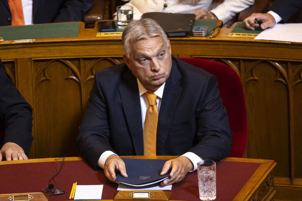 Auch Viktor Orbán fällt es schwer, mit der Verschiebung des Budapester Friedensgipfels umzugehen