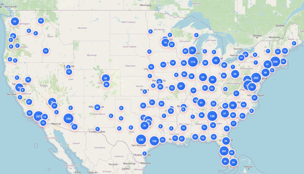 Geografische Verteilung von mehr als 5.000 Zahnpraktiken, die mit Private-Equity-unterstützten DSOs in den USA verbunden sind [OC]