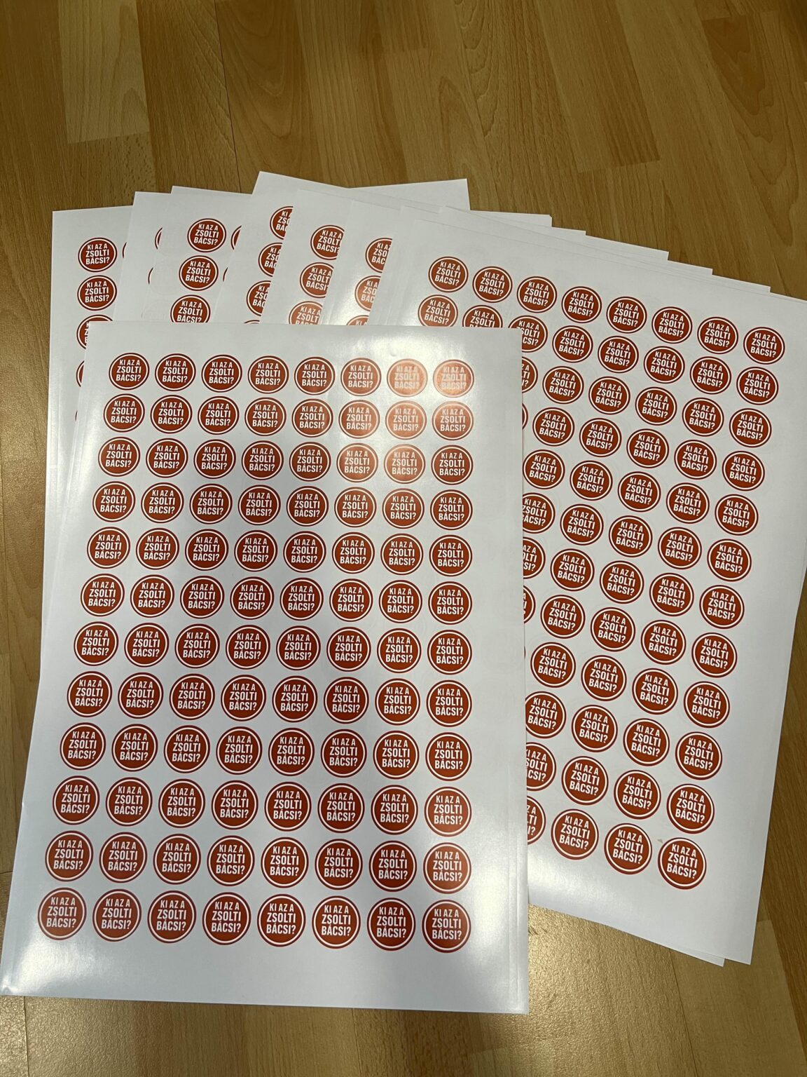 Die Aufkleber sind gekommen! Die Aufkleber sind gekommen!