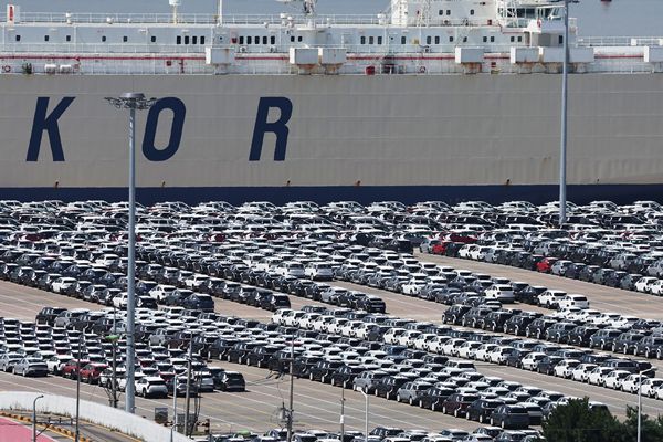 Autoexporte fallen im Oktober aufgrund der US-Zölle um mehr als 10 % 