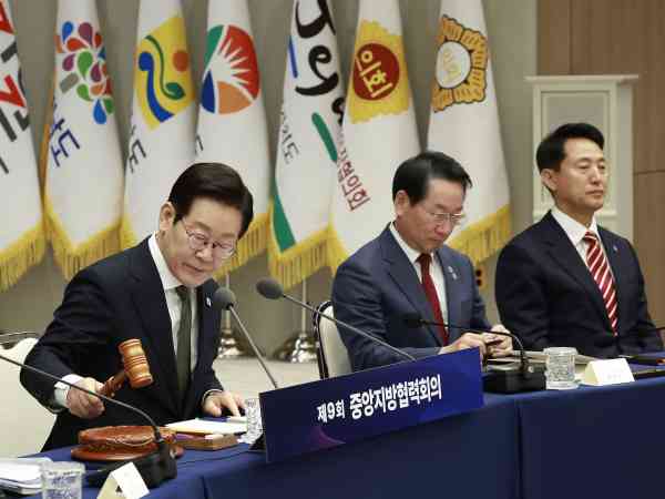 Lee verspricht mehr Steuerautonomie für Kommunalverwaltungen