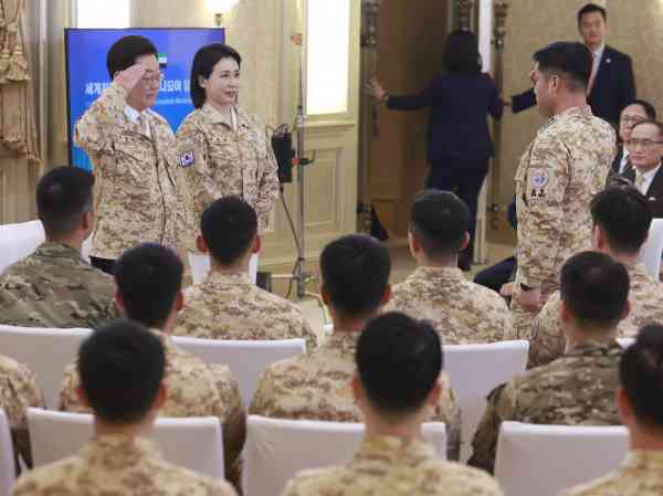 Lee lobt die koreanische Akh-Einheit in den Vereinigten Arabischen Emiraten und sagt, dass die Truppen das Ansehen der Nation stärken