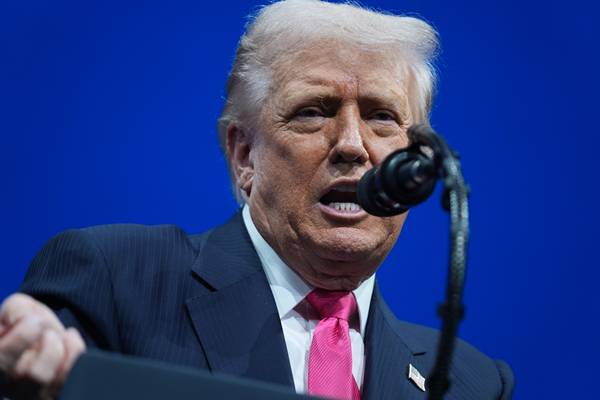 Trump storniert alle Executive Orders und von Biden mit Autopen unterzeichnete Dokumente