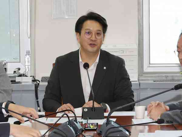 DP-Gesetzgeber will profane, obszöne Babynamen verbieten