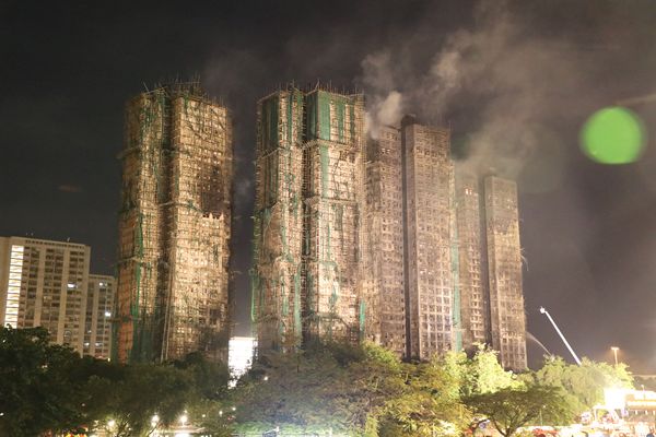 Hongkong erklärt dreitägige Trauerzeit nach tödlichem Wohnungsbrand
