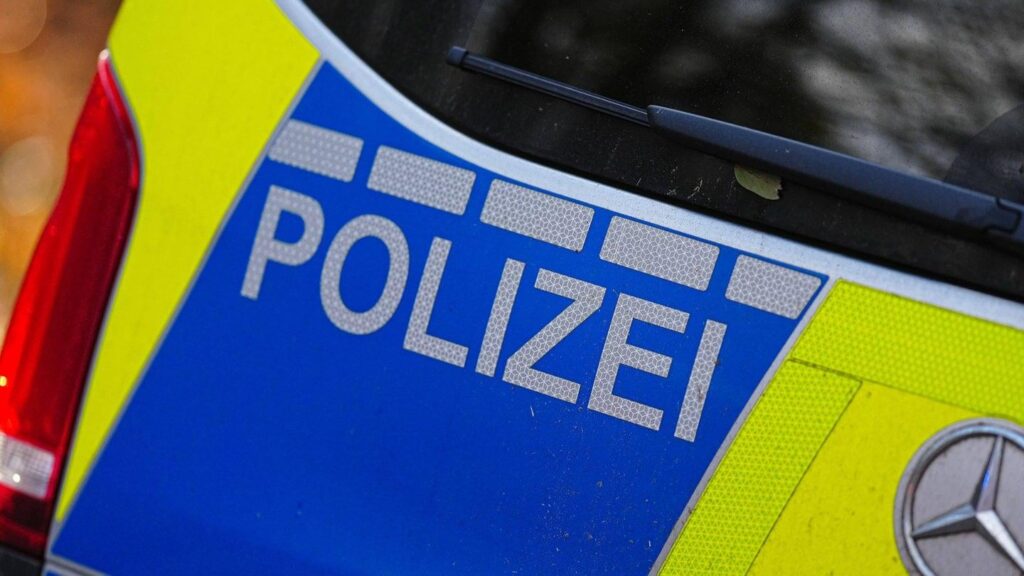 Grundschülerin wird von Bus überfahren und tödlich verletzt