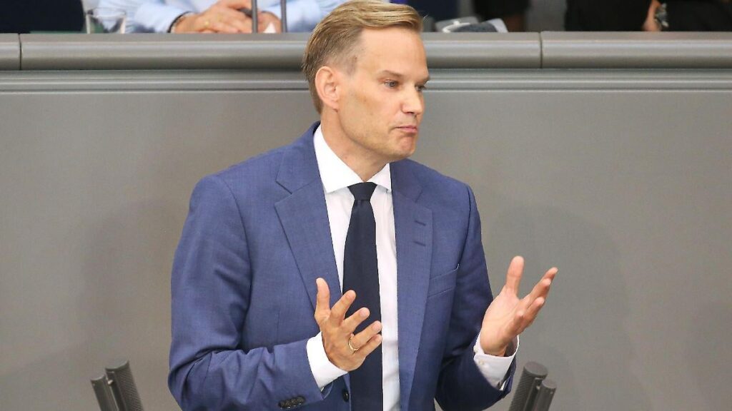 Gegenwind für Streecks Kostendeckel für Hochbetagte reißt nicht ab
