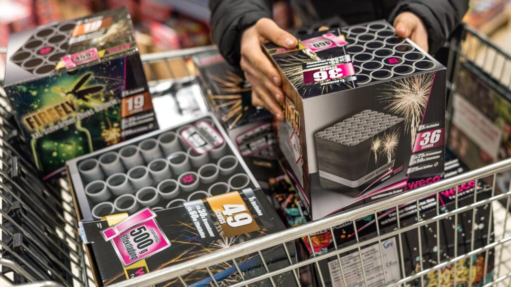 Höchster Wert seit 2001 - Import von Feuerwerk übertrifft Vor-Corona-Niveau