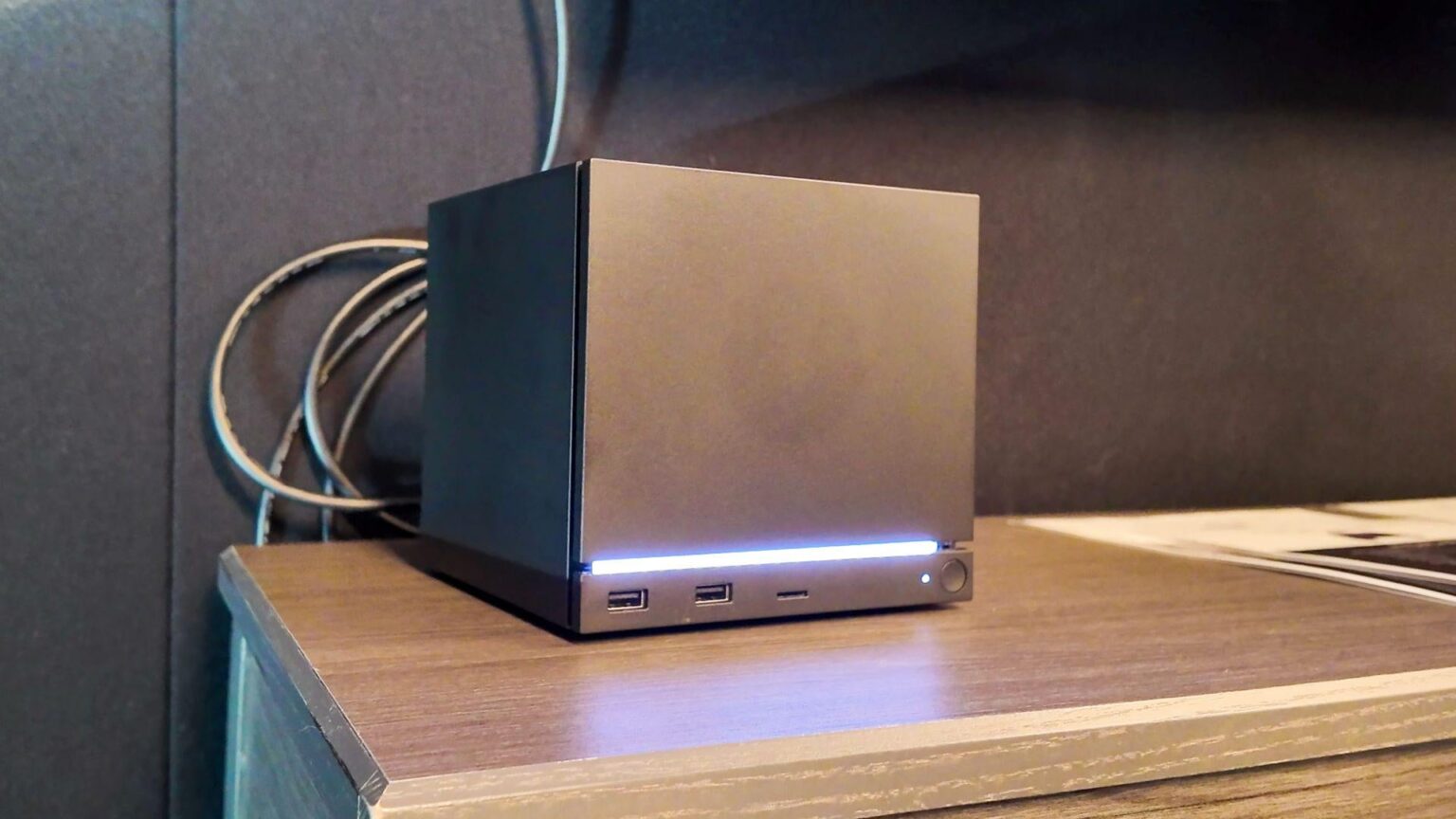 Valves neue Steam Machine ist ein SteamOS-basierter Mini-PC, der über sechsmal schneller ist als ein Steam Deck