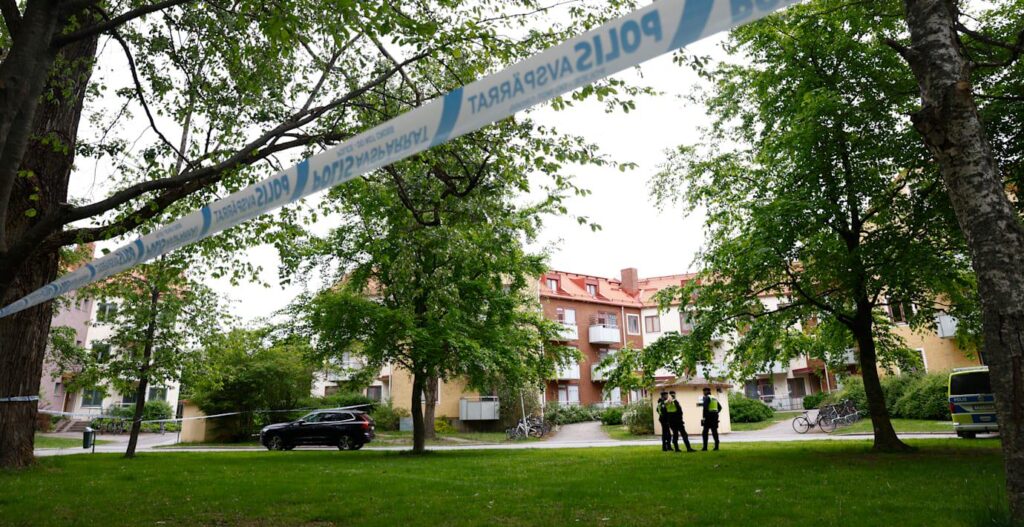 Eine Granate in eine Wohnung geworfen – bekommt 14 Jahre Gefängnis [Attacken tros ha riktats mot ”fel” lägenhet.]