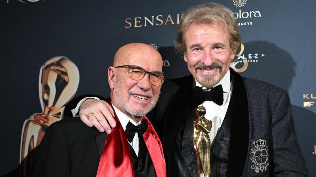 „Ich werde mich morgen wieder entschuldigen müssen“: Gottschalk wirkt desorientiert bei österreichischen TV-Awards