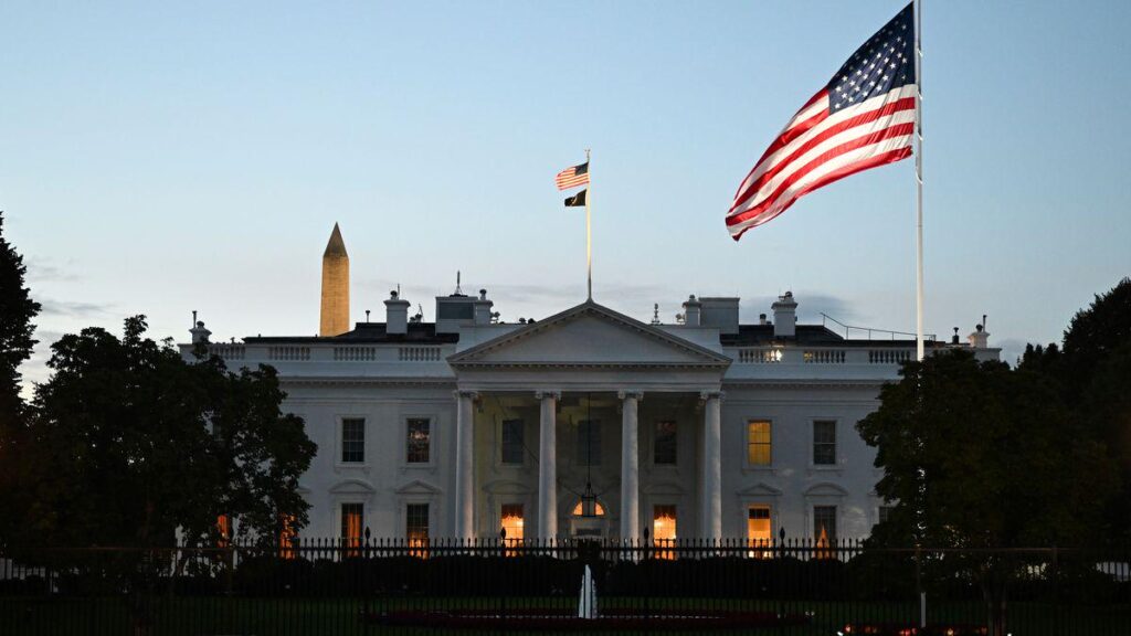 Washington: Mindestens zwei Mitglieder der US-Nationalgarde in der Nähe des Weißen Hauses erschossen Washington: Mindestens zwei Mitglieder der US-Nationalgarde in der Nähe des Weißen Hauses erschossen