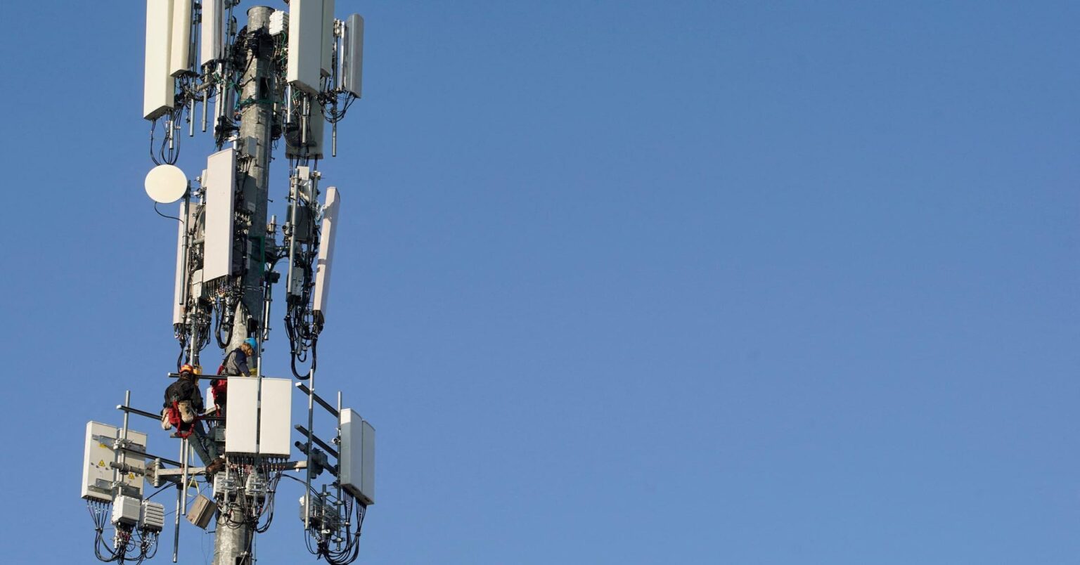 Laut Quelle wird Verizon im Zuge der Umstrukturierung des neuen CEO etwa 15.000 Stellen streichen