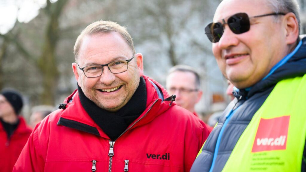 Tarifverhandlungen: Ver.di fordert sieben Prozent mehr Geld für Angestellte