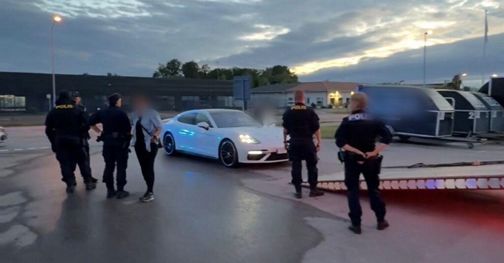Die Polizei beschlagnahmte Adams Eigentum – im Wert von über einer Million Kronen: „Schockiert“