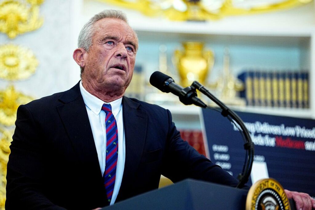 RFK Jr. versucht, Aluminium in Impfstoffen mit Nahrungsmittelallergien in Verbindung zu bringen