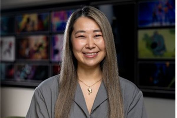 Maggie Kang erhält den Orden für kulturelle Verdienste