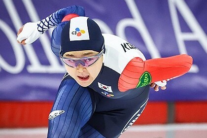 Eisschnelllauf-Star Kim Min-sun gewinnt die erste Weltcup-Medaille der Saison