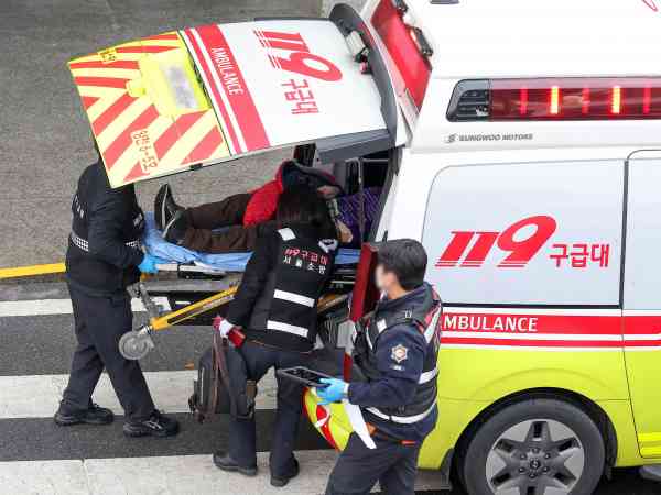 Ein weiterer Notarztbesuch in Busan, als ein 10-jähriges Mädchen von 12 Krankenhäusern abgelehnt wurde