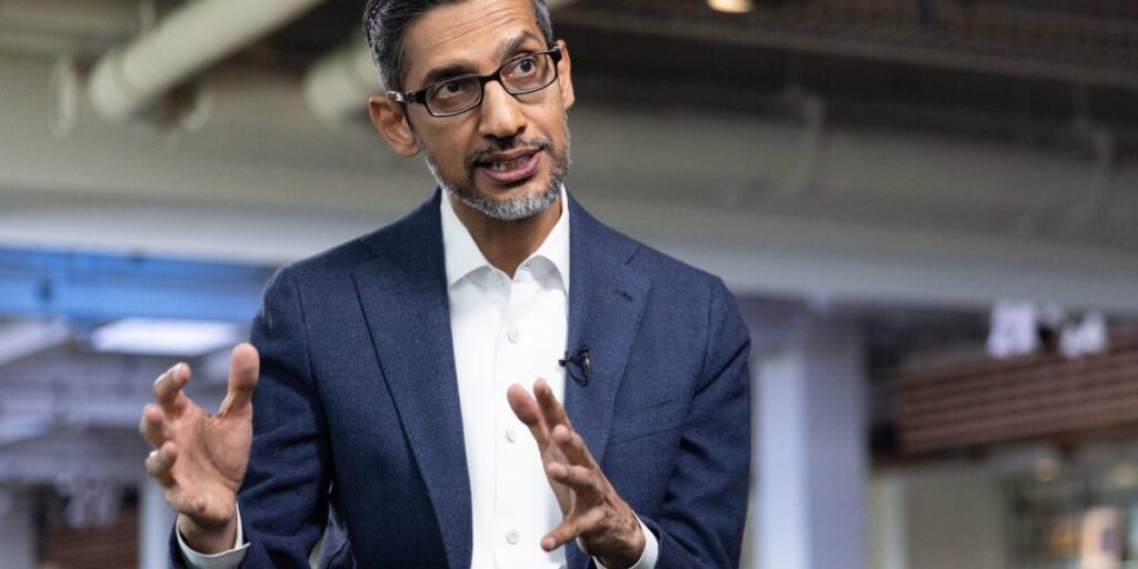 Während KI Arbeitsplätze vernichtet, sagt Google-Chef Sundar Pichai, dass es an den gewöhnlichen Menschen liegt, sich entsprechend anzupassen: „Wir müssen mit gesellschaftlichen Umwälzungen zurechtkommen.“ Während KI Arbeitsplätze vernichtet, sagt Google-Chef Sundar Pichai, dass es an den gewöhnlichen Menschen liegt, sich entsprechend anzupassen: „Wir müssen mit gesellschaftlichen Umwälzungen zurechtkommen.“