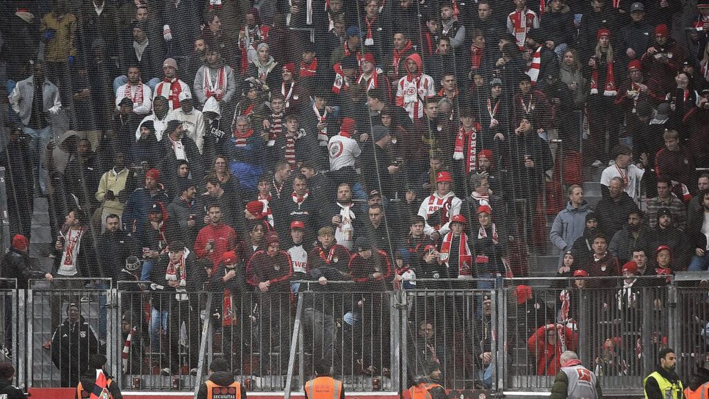 "Nacktkontrollen" - Kölner Fanszene boykottiert das Rheinderby