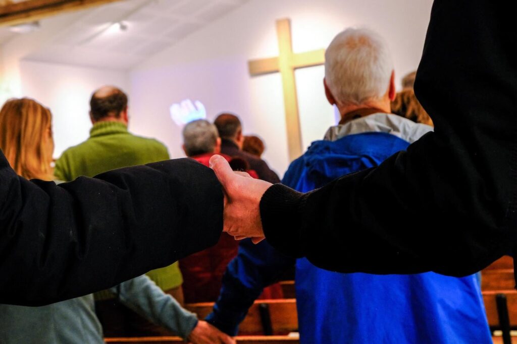 Das Eindringen von KI in die christliche Praxis ist beunruhigend | Was bedeutet es, wenn Chatbots zu digitalen Pastoren werden oder religiöse Musik von Bots generiert wird?