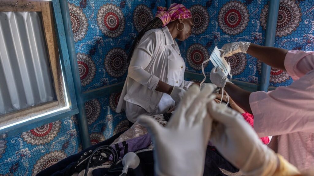 Mädchen und Frauen, die aus Mali fliehen, beschreiben sexuelle Gewalt durch russische Streitkräfte