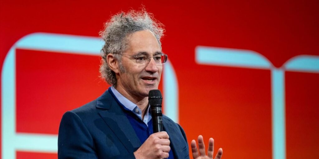 Palantir verklagt CEO des konkurrierenden KI-Unternehmens Percepta und wirft weitreichenden Versuchen vor, Mitarbeiter abzuwerben | Suit sagt, Perceptas CEO Hirsh Jain habe ein „Nachahmer“-Unternehmen aufgebaut, nachdem er Palantir letztes Jahr verlassen hatte Palantir verklagt CEO des konkurrierenden KI-Unternehmens Percepta und wirft weitreichenden Versuchen vor, Mitarbeiter abzuwerben | Suit sagt, Perceptas CEO Hirsh Jain habe ein „Nachahmer“-Unternehmen aufgebaut, nachdem er Palantir letztes Jahr verlassen hatte