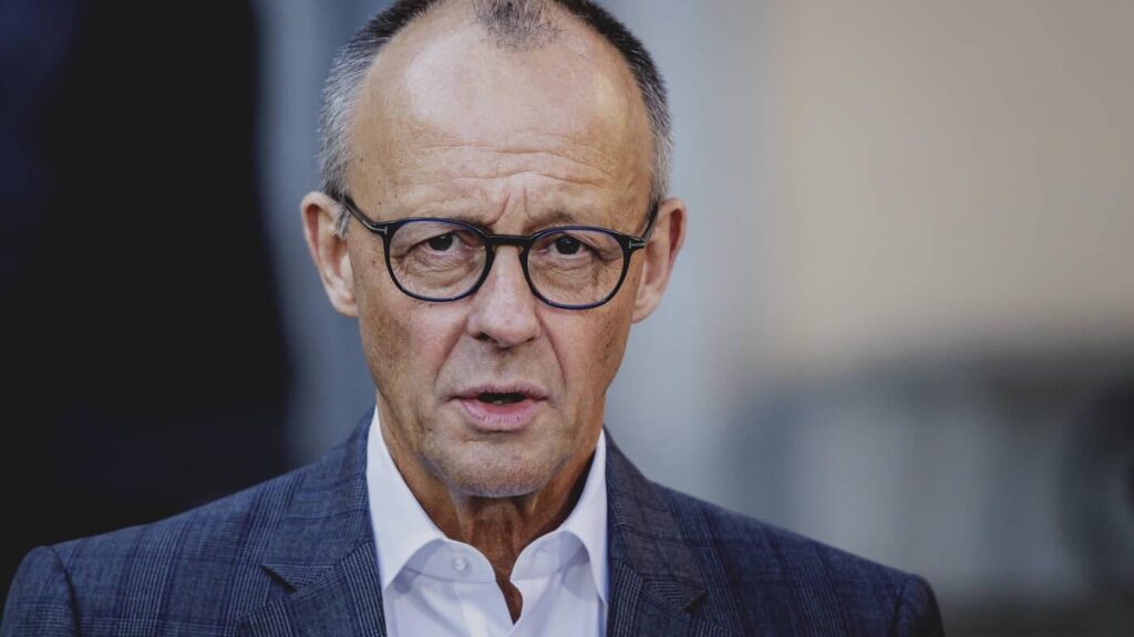 Die Lehren aus Merz’ Kanzlerschaft 2025 : Schwarz-Rot verwaltet mittelmäßig, statt entschieden zu führen Die Lehren aus Merz’ Kanzlerschaft 2025 : Schwarz-Rot verwaltet mittelmäßig, statt entschieden zu führen
