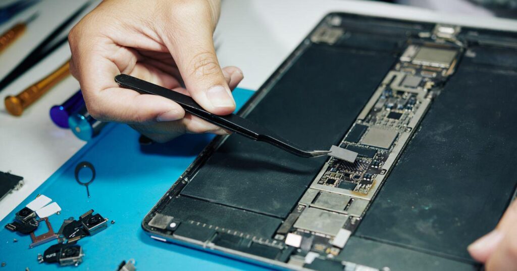 Diese Gruppe zahlt Prämien für die Reparatur defekter Geräte – selbst wenn die Reparatur gegen das Gesetz verstößt | Fulu setzt Reparaturprämien für Verbraucherprodukte aus, die raffinierte Funktionen verwenden, die die Benutzerkontrolle einschränken. Erst diese Woche wurden der Person, die den Molekule-Luftreiniger gehackt hat, mehr als 10.000 US-Dollar zugesprochen