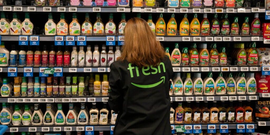 „Fragmentierte“ Microsoft-Tools beeinträchtigen die Effizienz bei Amazon und Whole Foods, wie eine interne Deloitte-Rezension feststellt „Fragmentierte“ Microsoft-Tools beeinträchtigen die Effizienz bei Amazon und Whole Foods, wie eine interne Deloitte-Rezension feststellt