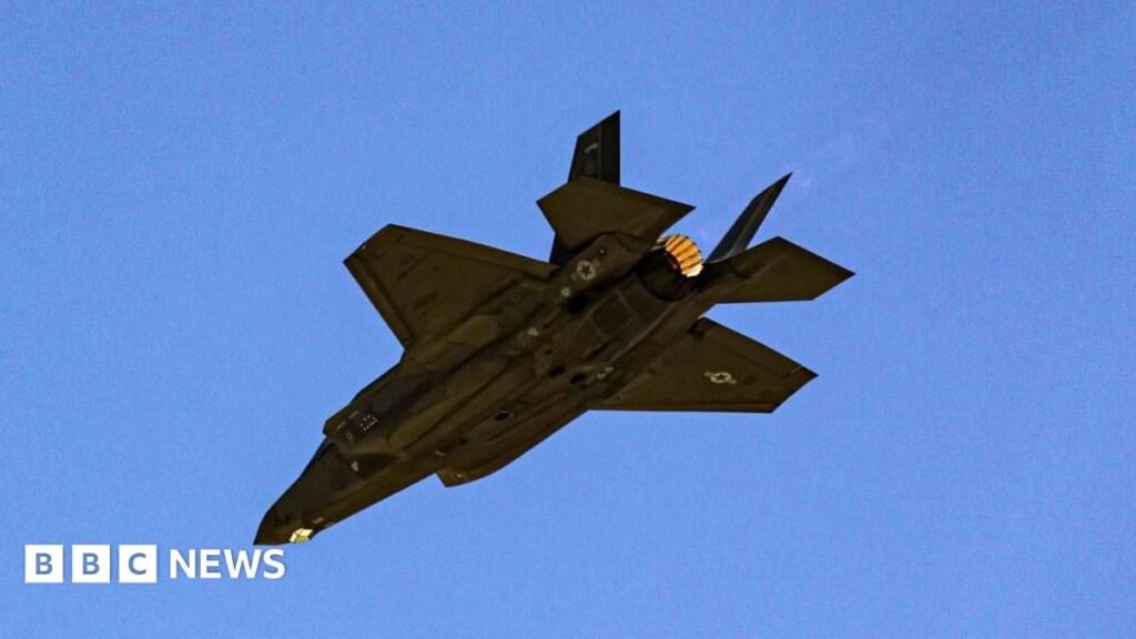 BBC News: USA führen „massiven“ Angriff gegen IS in Syrien durch