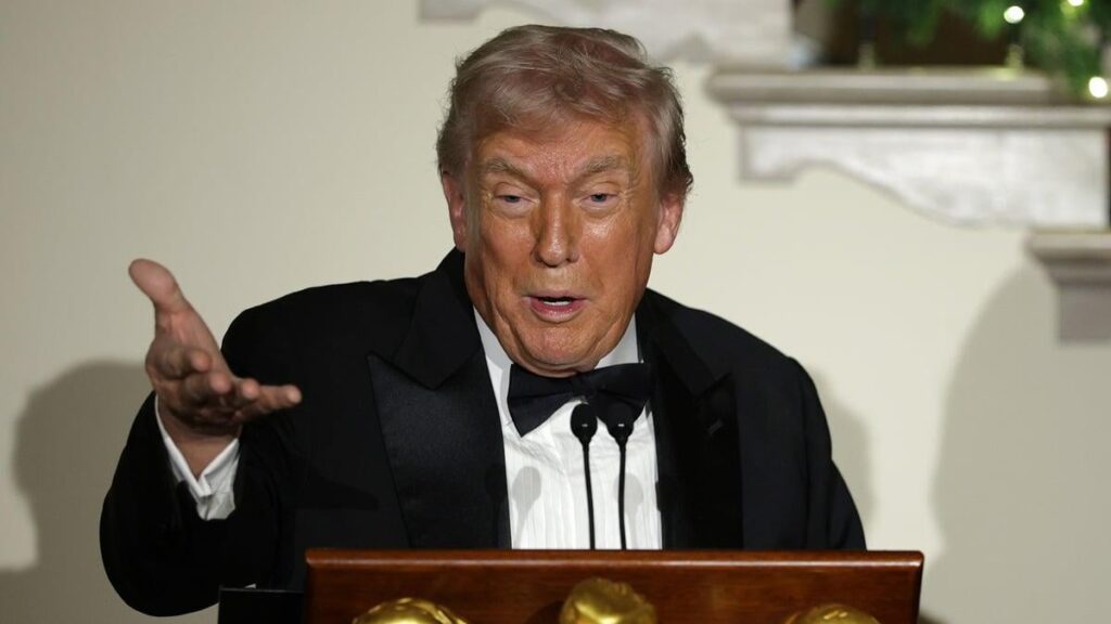 Trumps Reaktion auf die Schießerei in Rhode Island? Ich habe bestätigt, dass es passiert ist, und dann ging es zurück zum regulären Programm Trumps Reaktion auf die Schießerei in Rhode Island? Ich habe bestätigt, dass es passiert ist, und dann ging es zurück zum regulären Programm