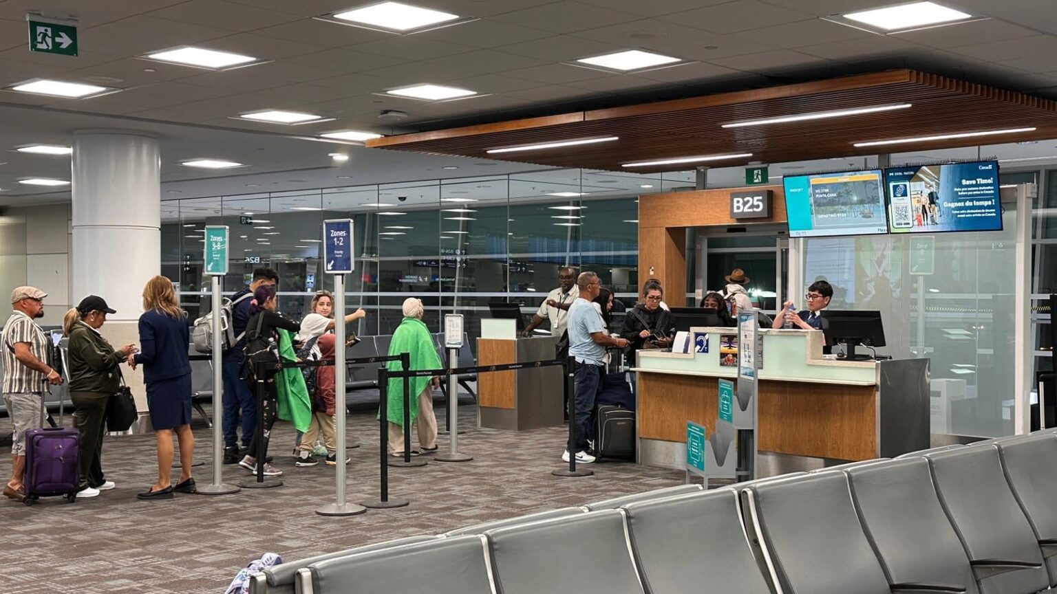 WestJet schweigt, während seine neue „erfundene Richtlinie“ weiterhin Passagiere strandet
