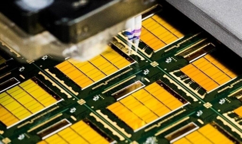 Rückkehr von 4 GB RAM in Smartphones bis 2026 inmitten der DRAM-Krise erleben microSD-Steckplätze ein Comeback