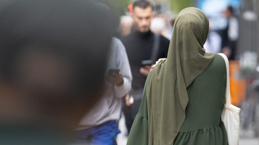 Urteil in Hessen: Richter-Bewerberin scheitert mit Kopftuch-Klage