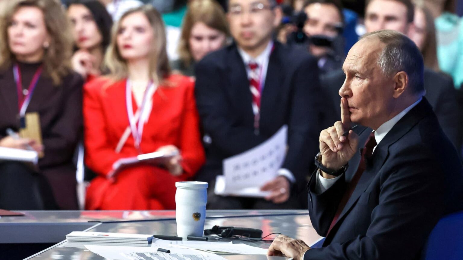 Putin sagt, Russland werde seine Ukraine-Ziele mit Gewalt durchsetzen, wenn Kiew keinen Frieden wolle