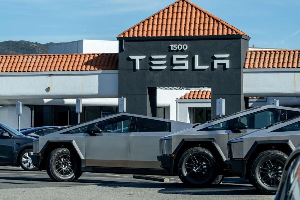Tesla gibt in ungewöhnlicher Weise schlechte Schätzungen zum Autoabsatz bekannt Tesla gibt in ungewöhnlicher Weise schlechte Schätzungen zum Autoabsatz bekannt