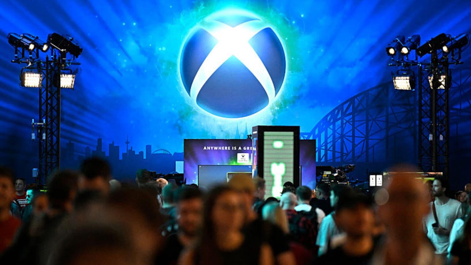 Xbox verliert das Konsolenrennen um Längen. Es ist Teil von Microsofts großem Gaming-Pivot