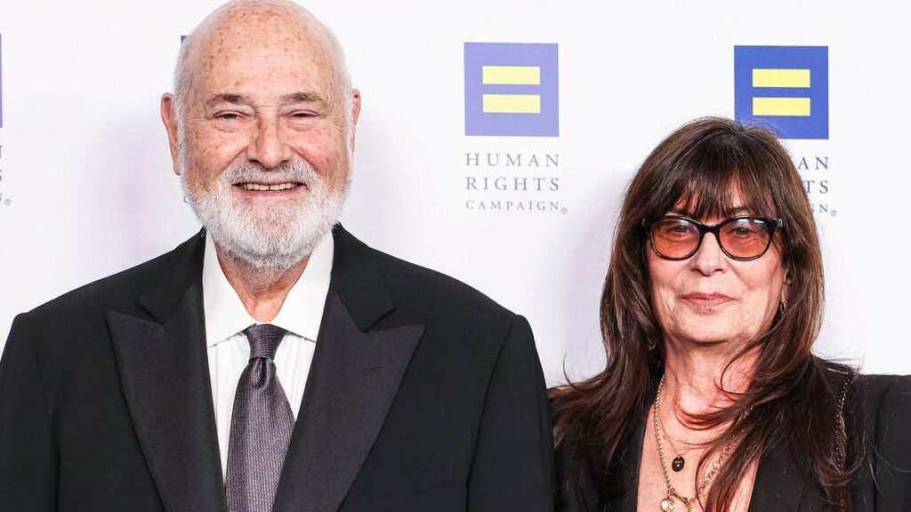 AKTUELLE NACHRICHTEN Ein Familienmitglied wird von der Polizei befragt, nachdem der Hollywood-Regisseur Rob Reiner und seine Frau Michele in ihrer Villa in LA erstochen aufgefunden wurden AKTUELLE NACHRICHTEN Ein Familienmitglied wird von der Polizei befragt, nachdem der Hollywood-Regisseur Rob Reiner und seine Frau Michele in ihrer Villa in LA erstochen aufgefunden wurden