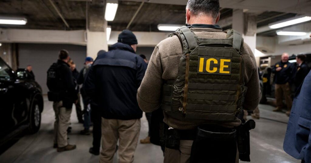 Trump-Richter droht, Regierung wegen ICE zu missachten | „So etwas habe ich noch nie erlebt“, schrieb ein von Donald Trump ernannter Bundesrichter.