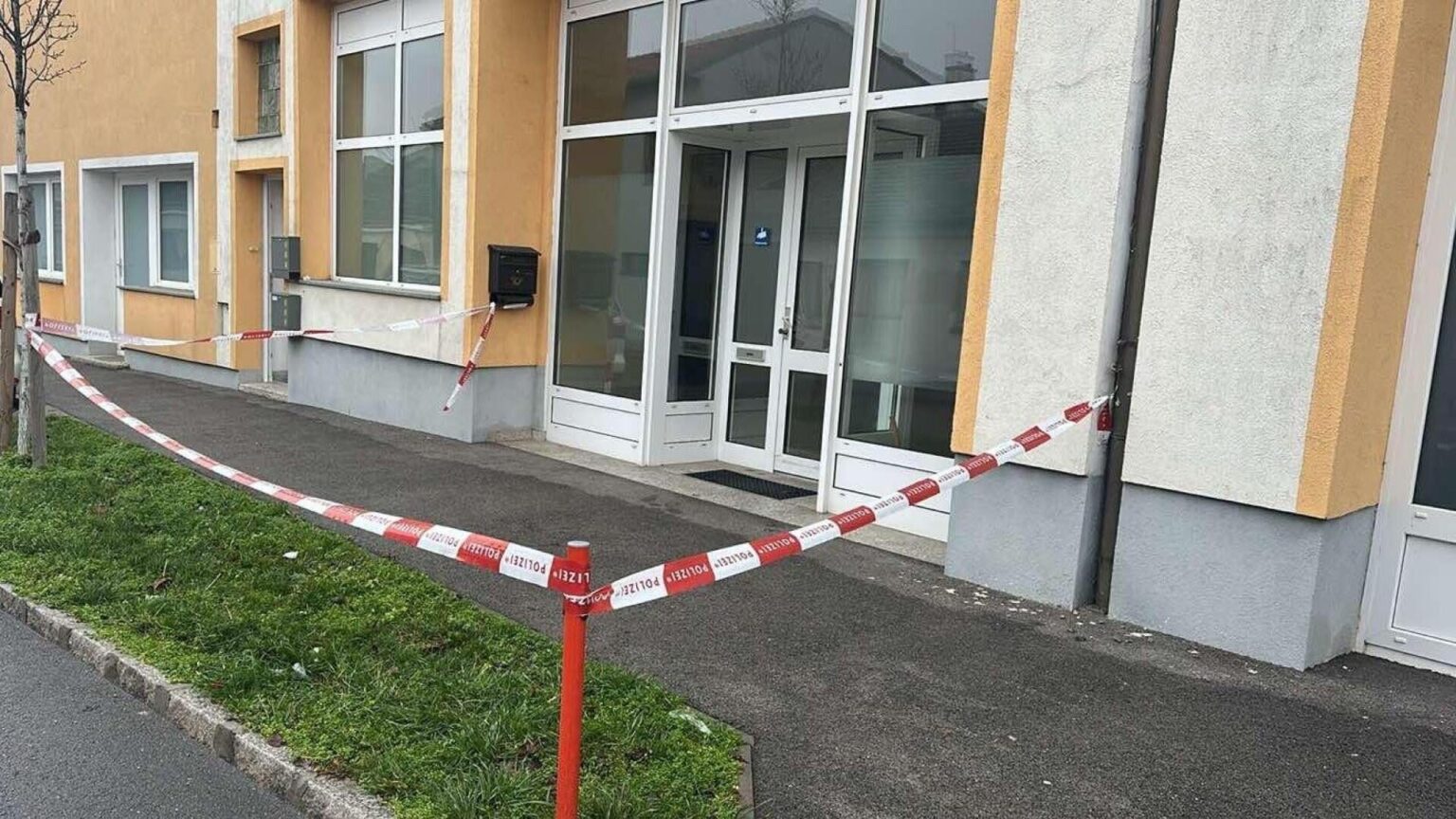 Albanische Moschee in Hollabrunn mit Schusswaffe angegriffen