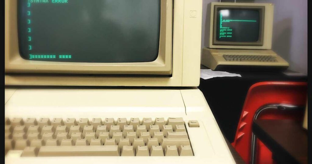 Dieser Chatbot aus den 1960er Jahren war ein Vorläufer der KI. Sein Schöpfer fürchtete sich davor: „Ich bin kein KI-Kritiker. Ich bin ein Kritiker der Gesellschaft.“ Dieser Chatbot aus den 1960er Jahren war ein Vorläufer der KI. Sein Schöpfer fürchtete sich davor: „Ich bin kein KI-Kritiker. Ich bin ein Kritiker der Gesellschaft.“