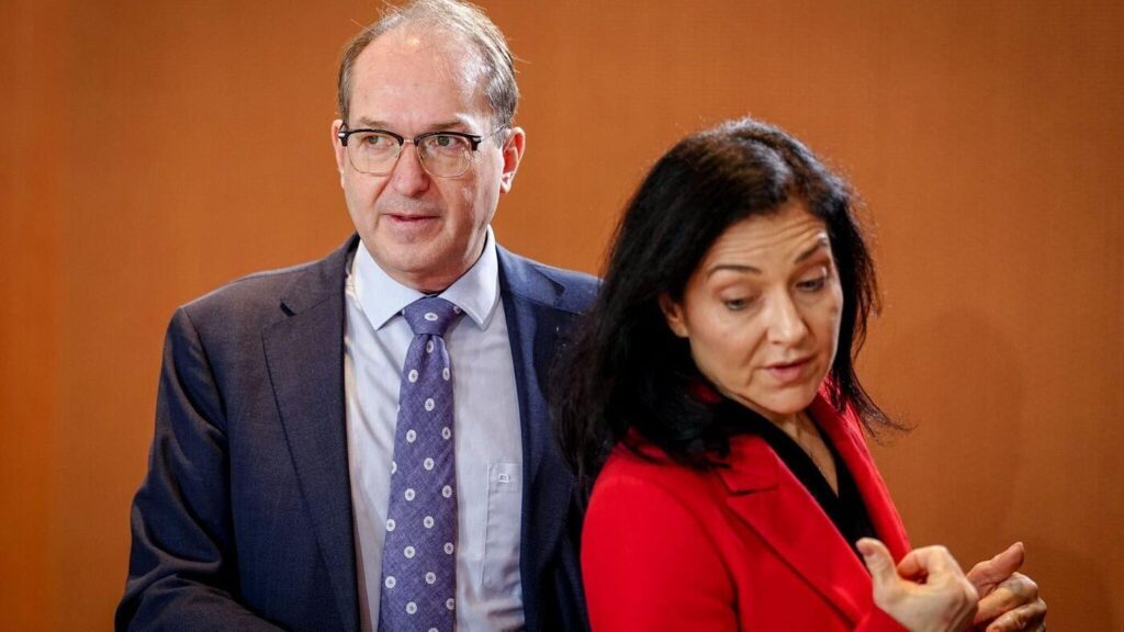 Streit um „Totalverweigerer“: Dobrindt und Reiche blockieren offenbar Beschluss zum Bürgergeld
