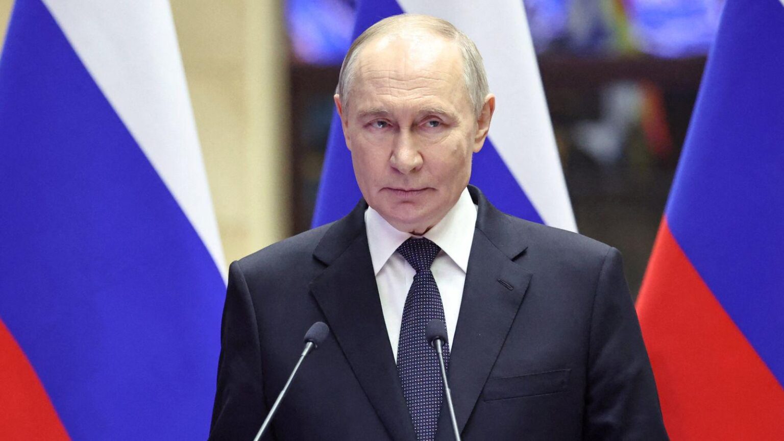Wladimir Putins Spionagechef „führt ein Telefonat mit dem Chef des MI6“, während EU-Staats- und Regierungschefs sich treffen, um die Finanzierung der Ukraine zu besprechen