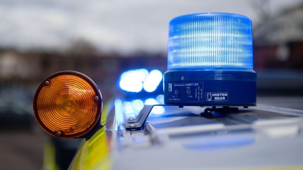 A6 bei Rammstein: Polizei entdeckt einjähriges Kind am Steuer eines Pkw