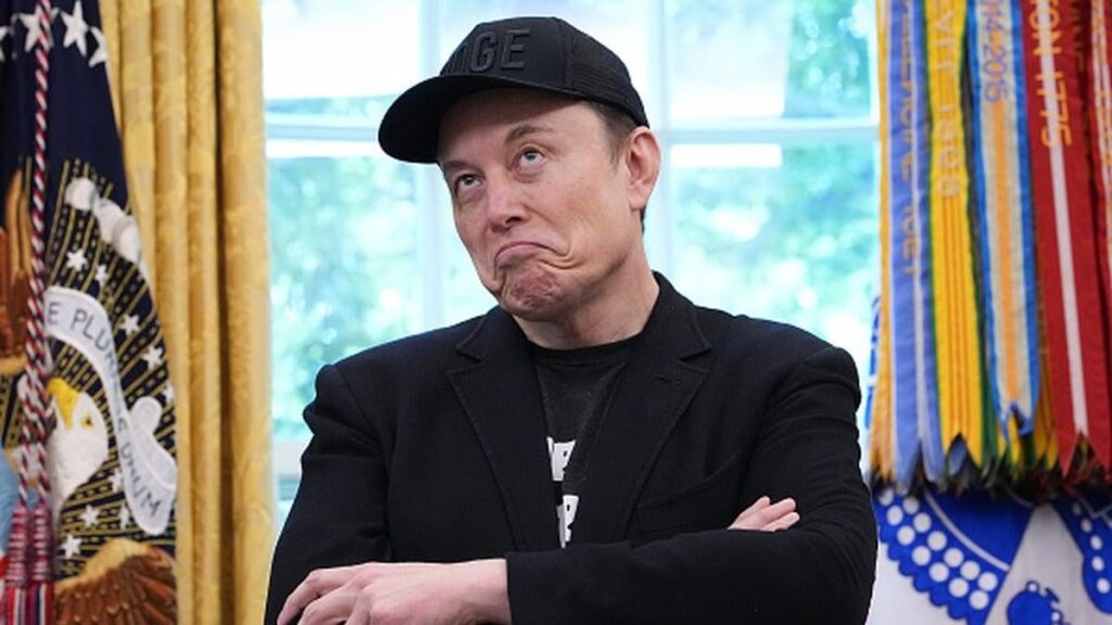 „Sie ist 30 Jahre jünger als du“: Elon Musk wurde wegen eines „seltsamen“ Beitrags über Sydney Sweeneys Körperteil kritisiert, und X-Benutzer haben das nicht „Sie ist 30 Jahre jünger als du“: Elon Musk wurde wegen eines „seltsamen“ Beitrags über Sydney Sweeneys Körperteil kritisiert, und X-Benutzer haben das nicht